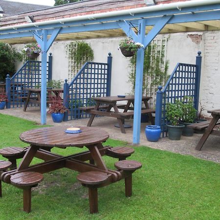 The London Inn Cheltenham Exterior photo