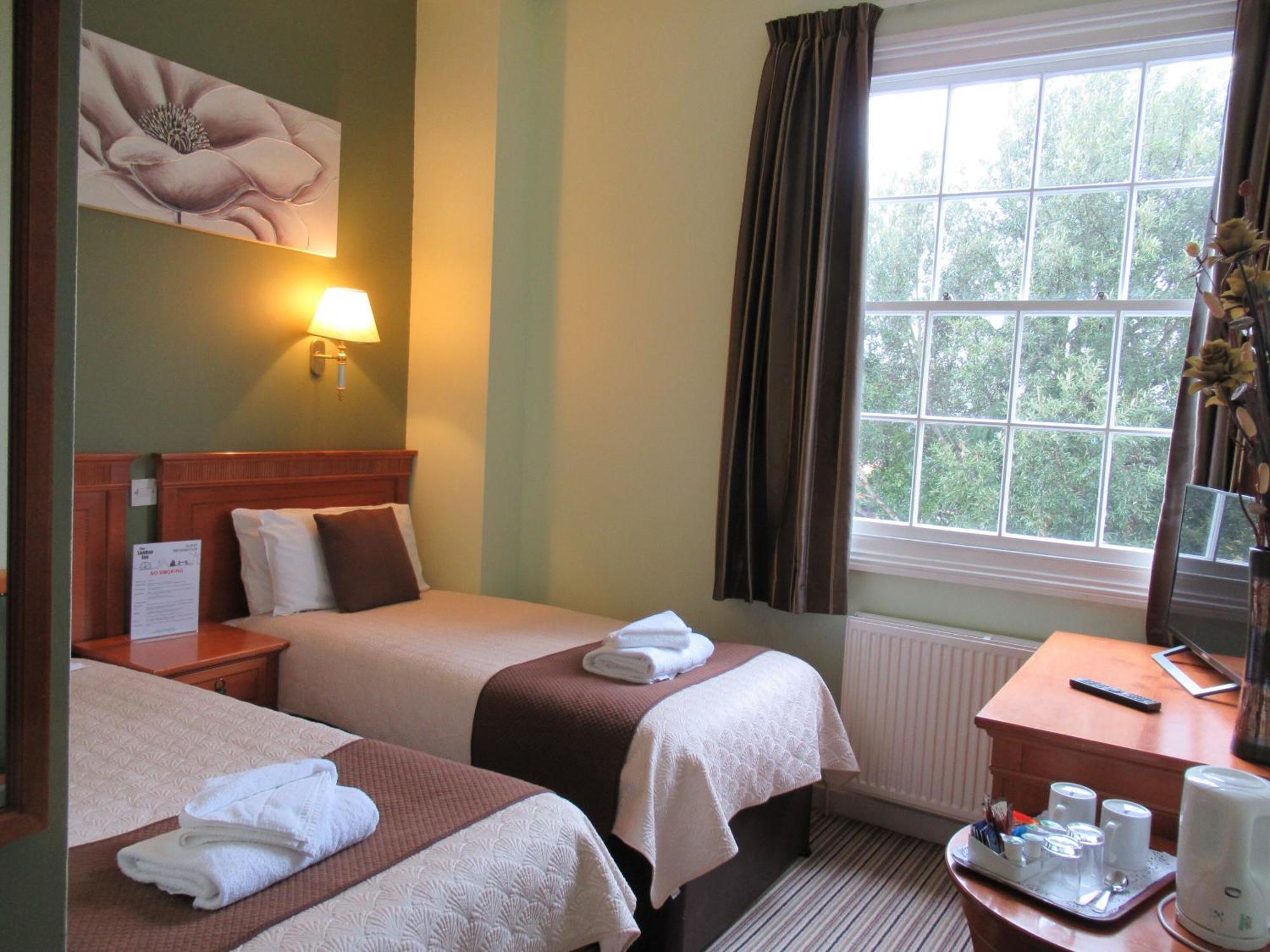 The London Inn Cheltenham Room photo